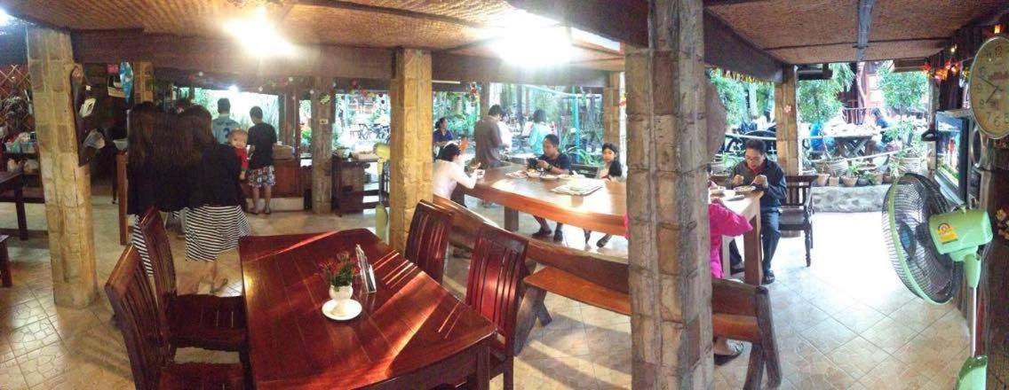 Ruennamyen Resort Amphawa Samut Songkhram Exterior foto